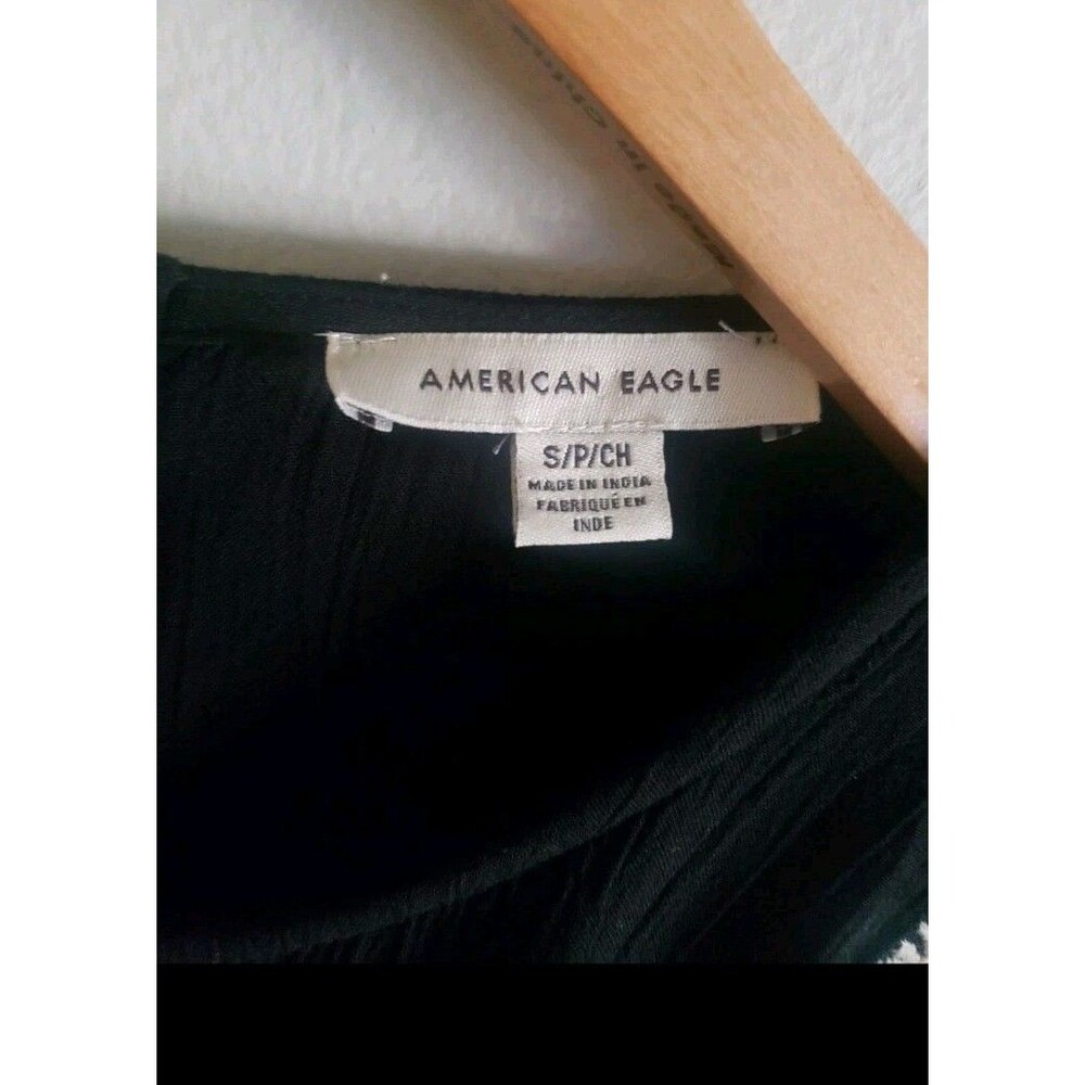 American Eagle Blouse Black  Embroidered Floral Open Back Neck Tie Size Small - Picture 2 of 7